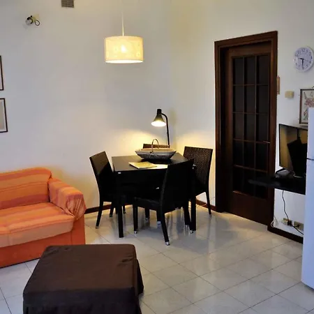 Apartment In - Gardasee 38598